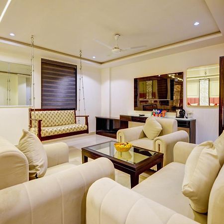 Hotel Krishna - By Rcg Hotels, Centrally Located, ניו דלהי מראה חיצוני תמונה